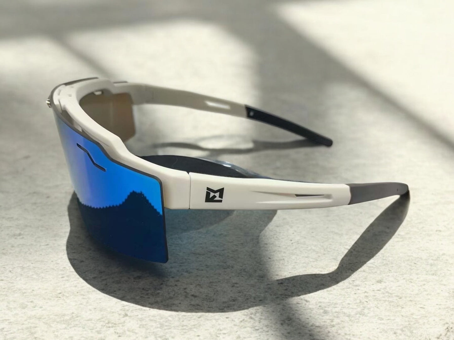 MF Sport Sunglasses (WHITE)